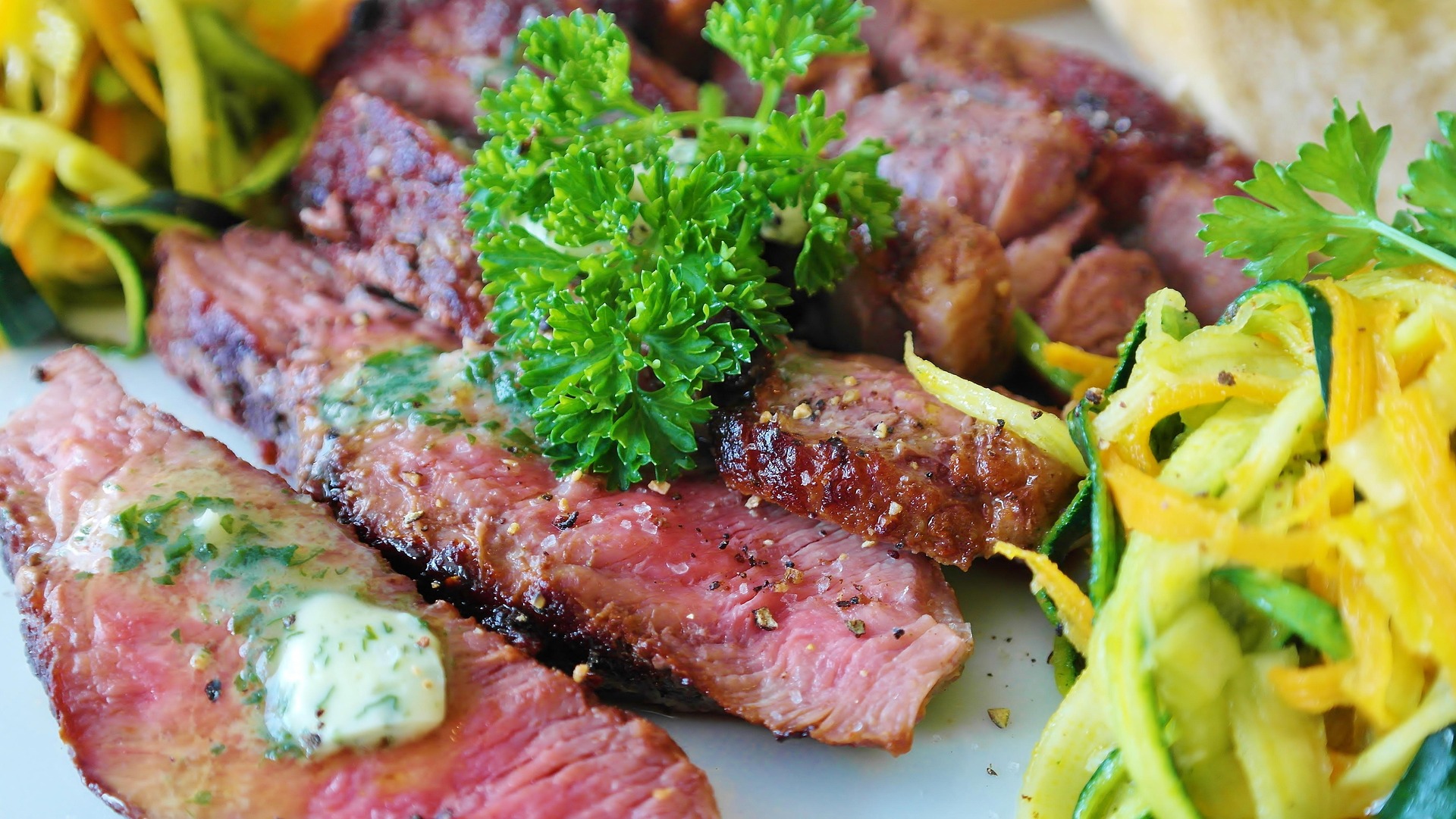  Salteado de Ternera Magra con Brócoli y Pimientos